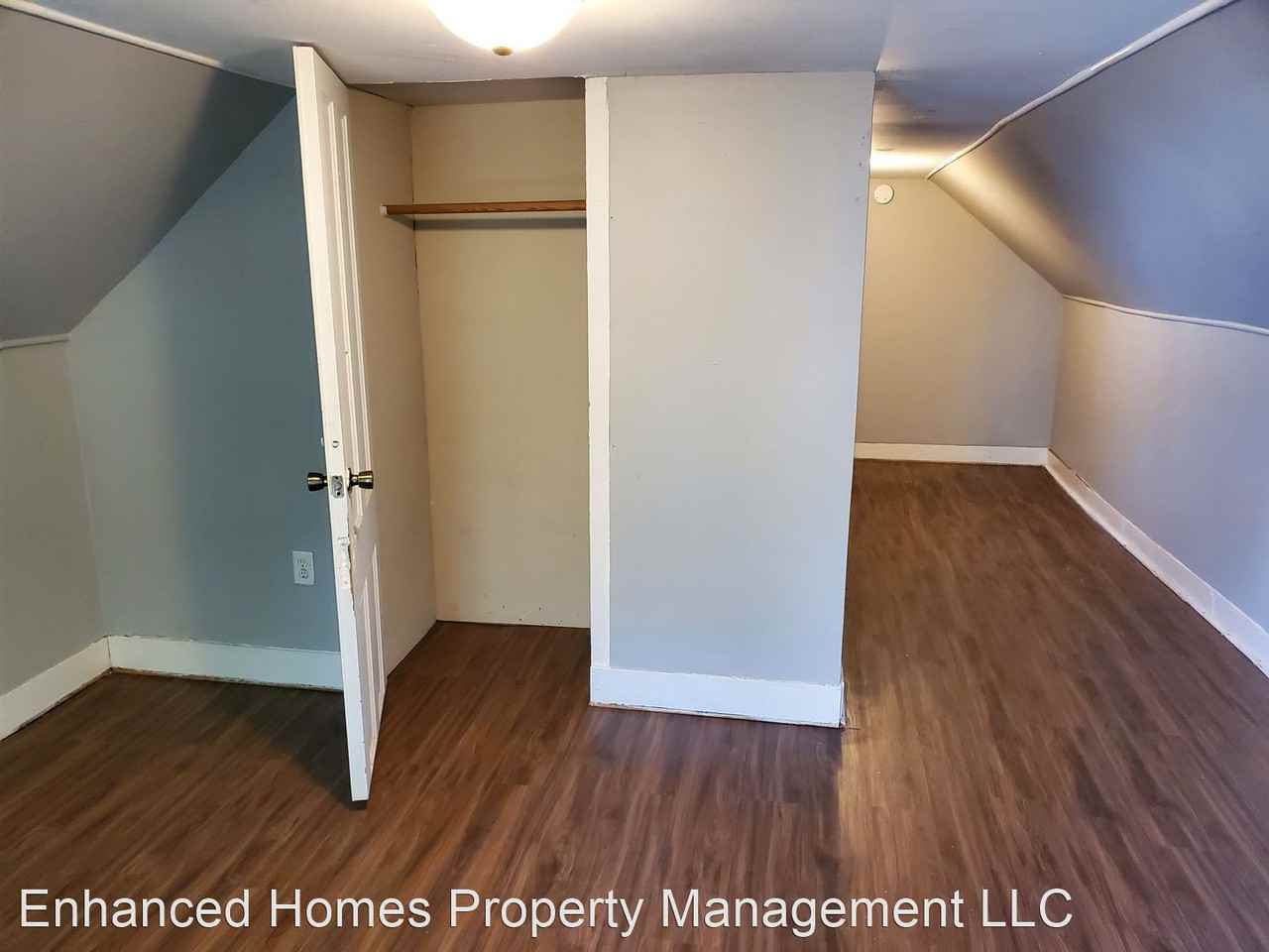 835 19th St - Photo 2 of 15