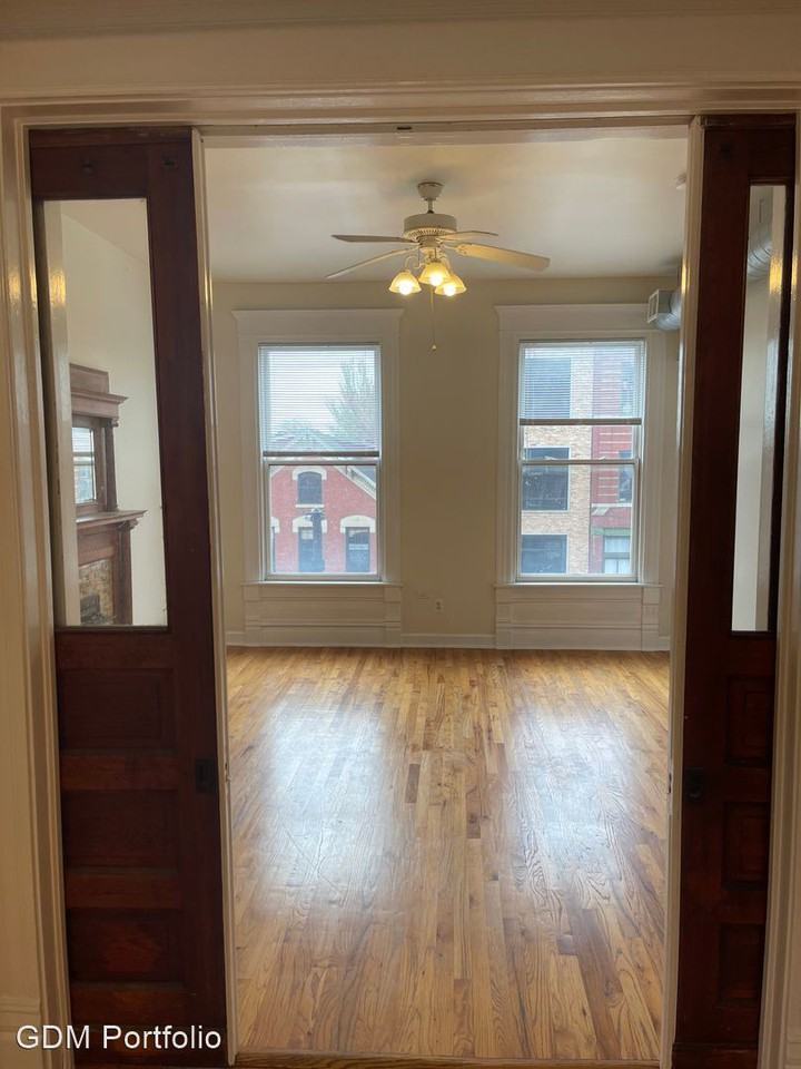 1856-58 W. Chicago - Photo 3 of 19