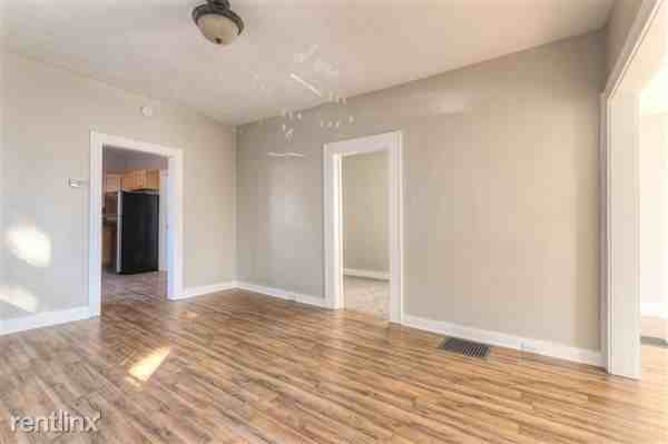 41 Diamond Ave NE - Photo 3 of 12