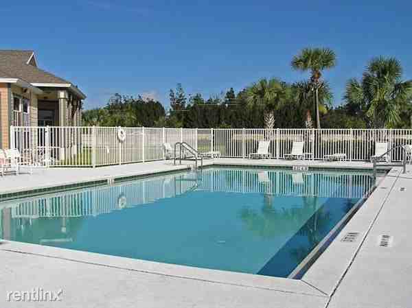 Indian River Apartments - Photo 3 of 15