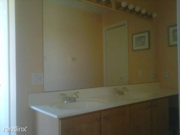 47 Glendale Rd - Photo 2 of 10