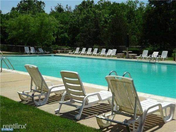 38 Turtle Creek Dr - Photo 2 of 10