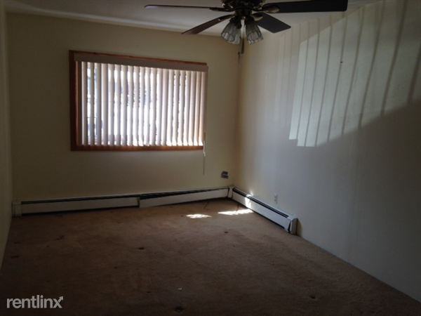 14 Glenroy Rd S - Photo 2 of 6