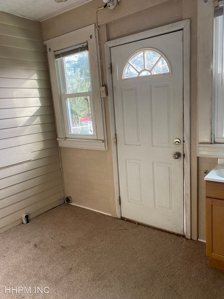 502 Annapolis Ave - Photo 3 of 13