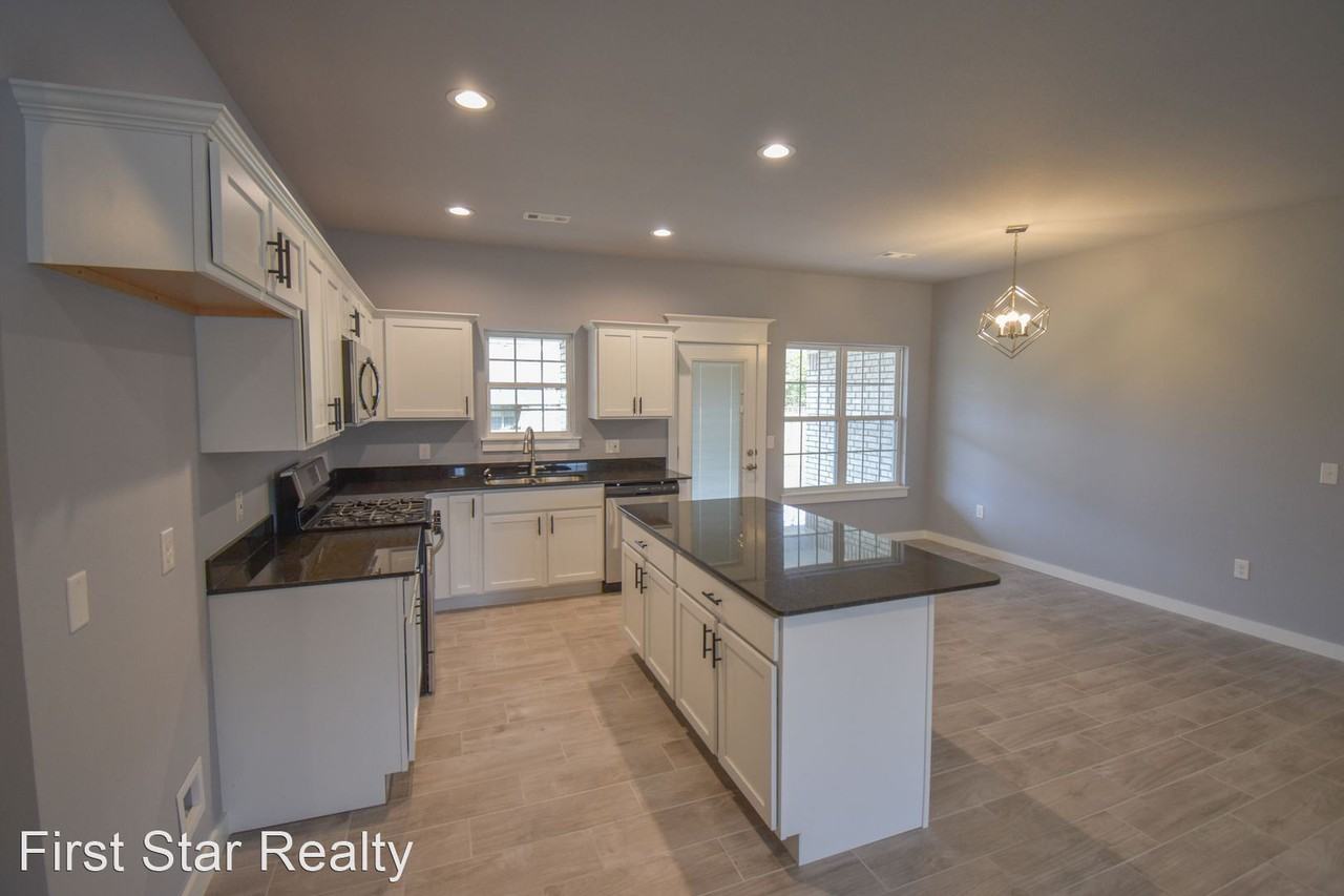 285 Alexandra Loop - Photo 3 of 20