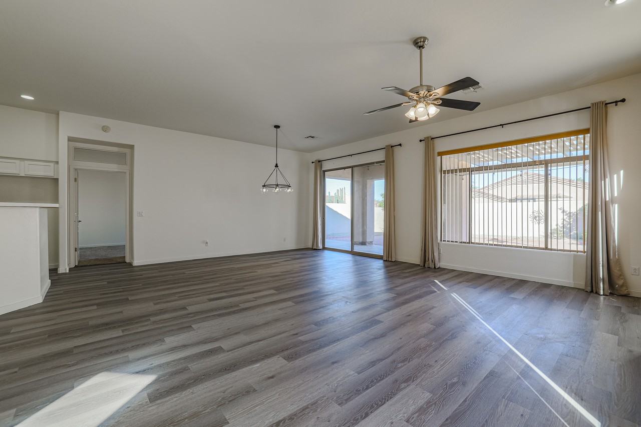 2126 East Fawn Drive - Photo 6 of 34