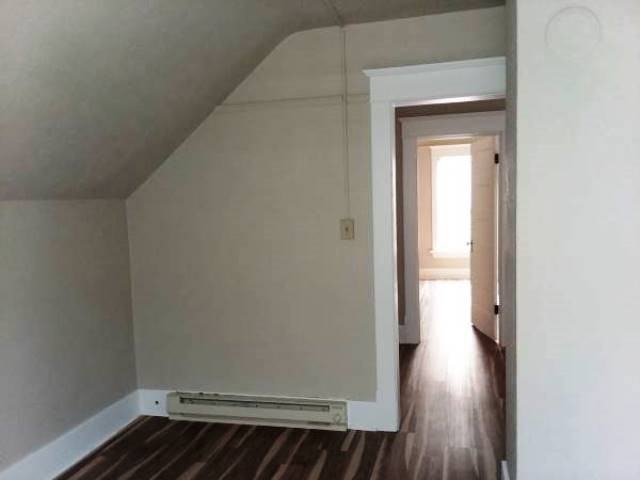 183 1st Avenue East N #B - Photo 3 of 7