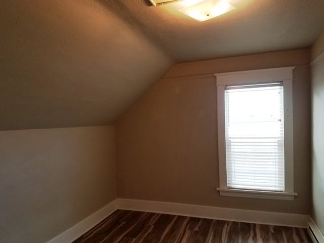 183 1st Avenue East N #B - Photo 5 of 7