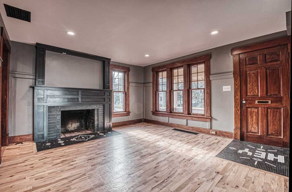 108 S Grove St - Photo 6 of 29