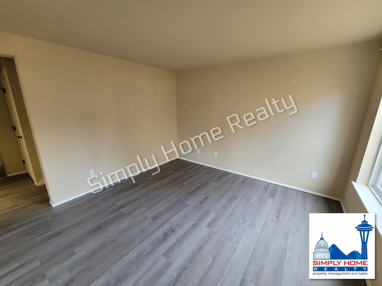 612 Malibu Dr Se - Photo 5 of 16