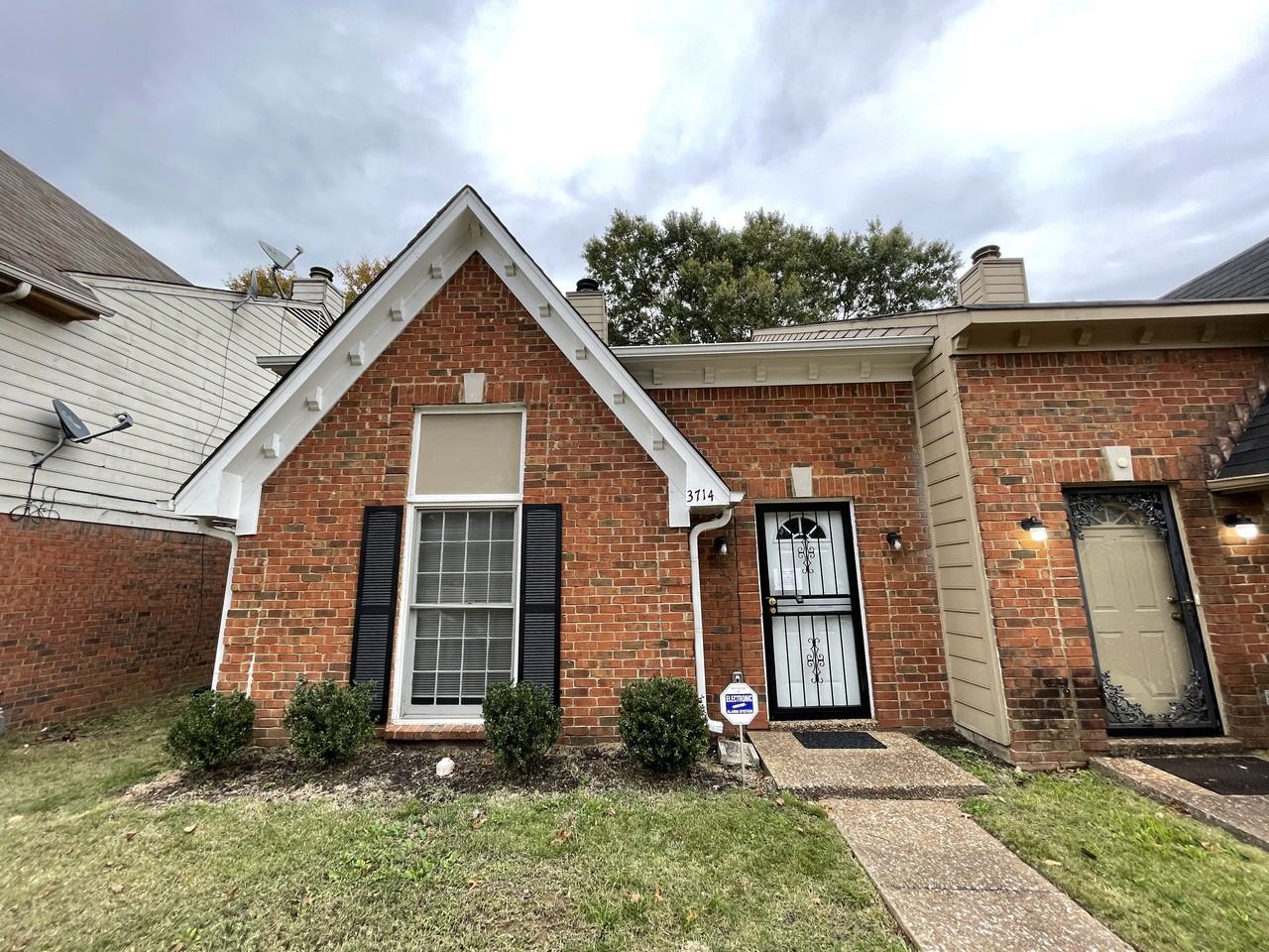 3714 Wax Myrtle Dr - Photo 2 of 23