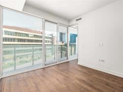 15 Queens Quay E #421