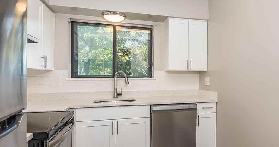 Lakeside at Wheaton Apartments - Photo 2 of 50