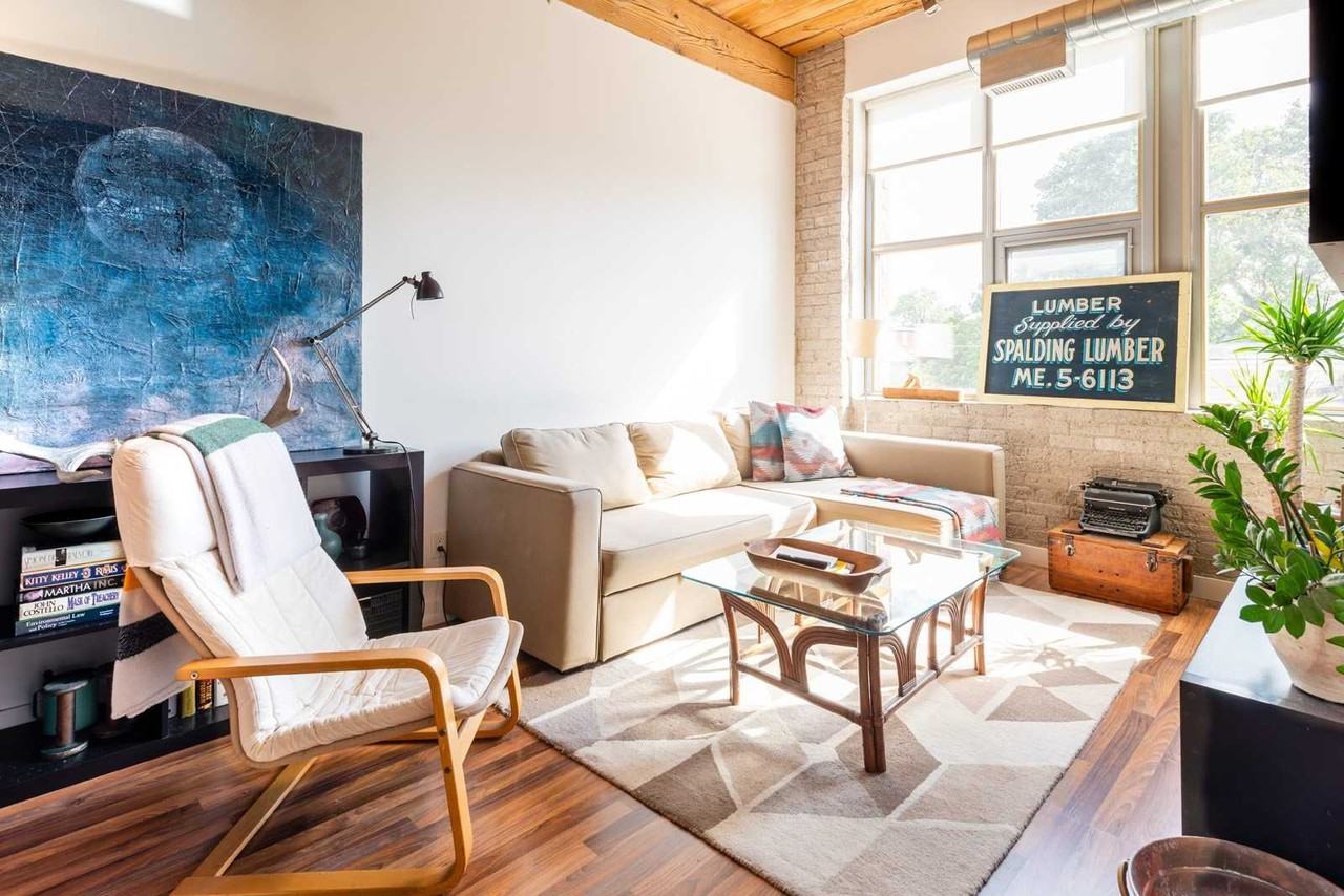 2154 Dundas Street West #305