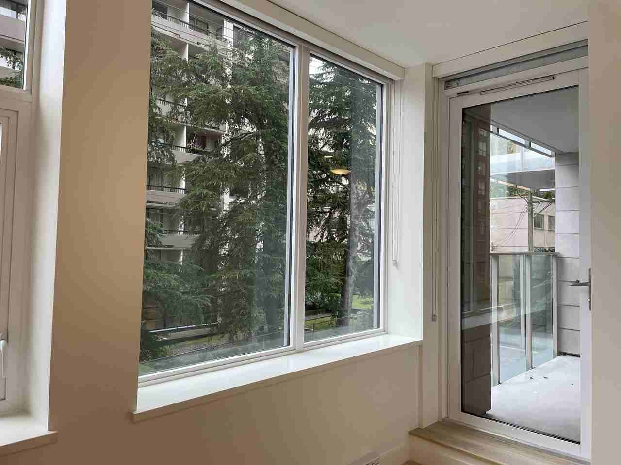 1395 Davie Street #420