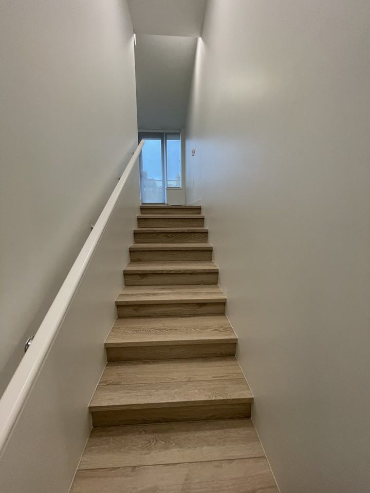 1395 Davie Street #421