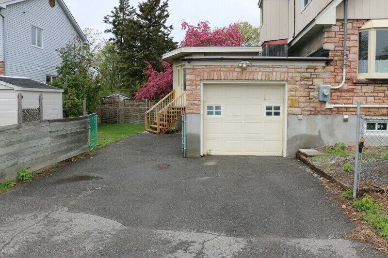 220 Cowley Avenue - Photo 2 of 14