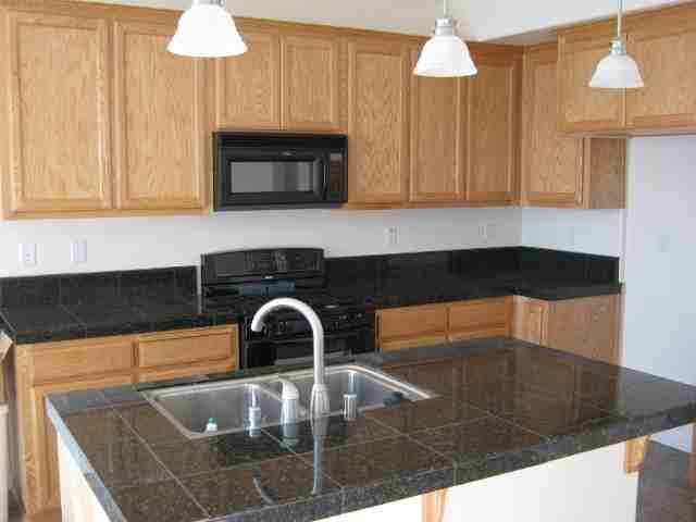 2032 Garland Ct - Photo 3 of 10