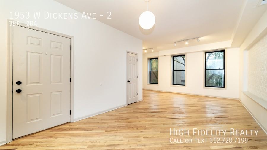 1953 W. Dickens - Photo 3 of 23