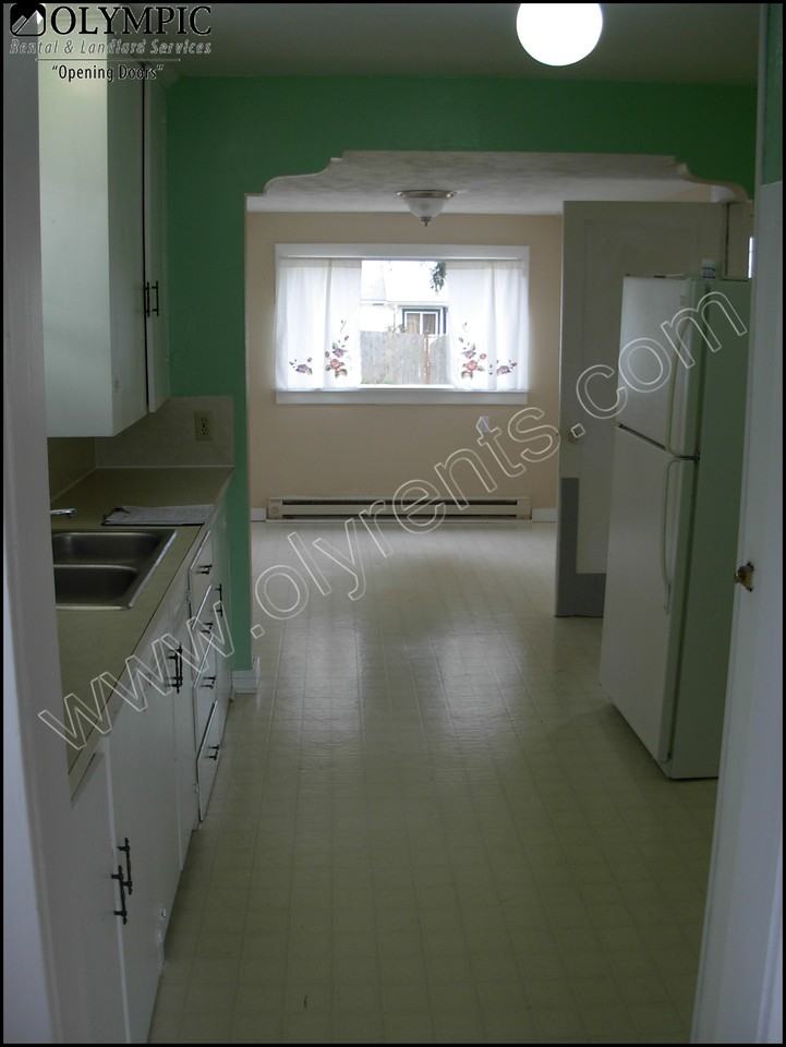 2322 State Ave NE - Photo 3 of 15