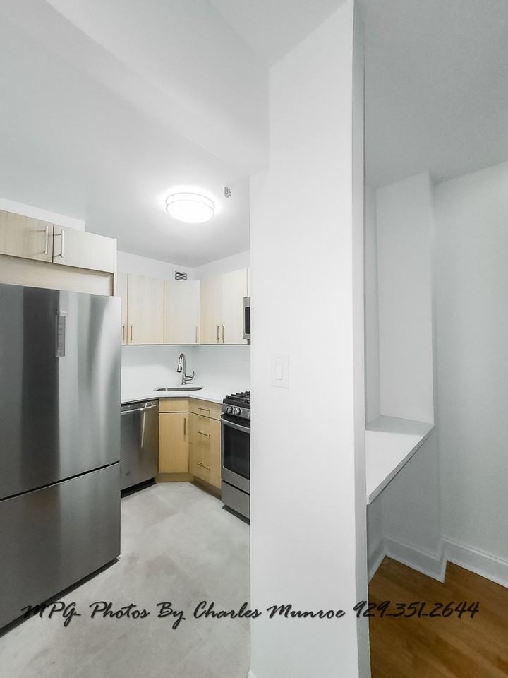 1 Astor Place #3-O - Photo 3 of 9