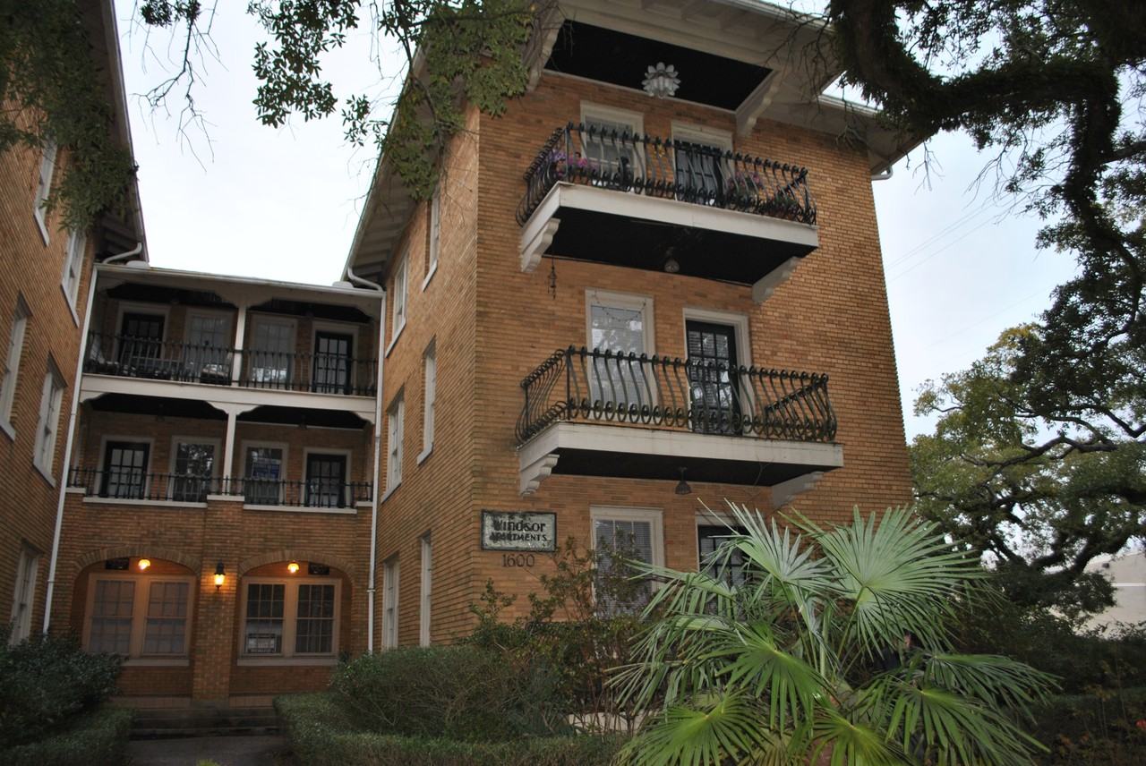 1600-1608 Government St - Photo 2 of 15