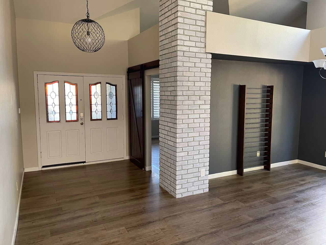 12769 N 78th St - Photo 3 of 37