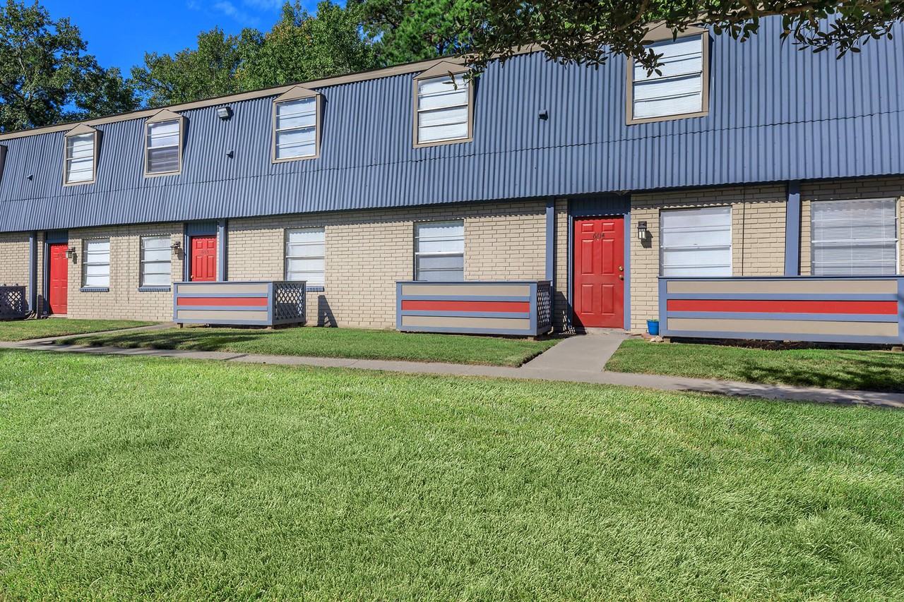 Falling Water Apartments - Photo 5 of 16