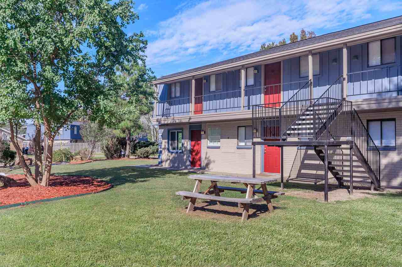 Falling Water Apartments - Photo 6 of 16