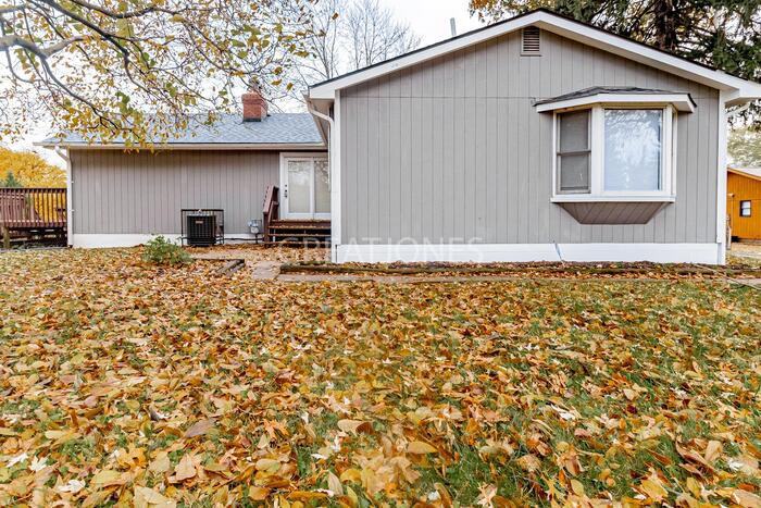 2480 Redman Rd - Photo 3 of 37