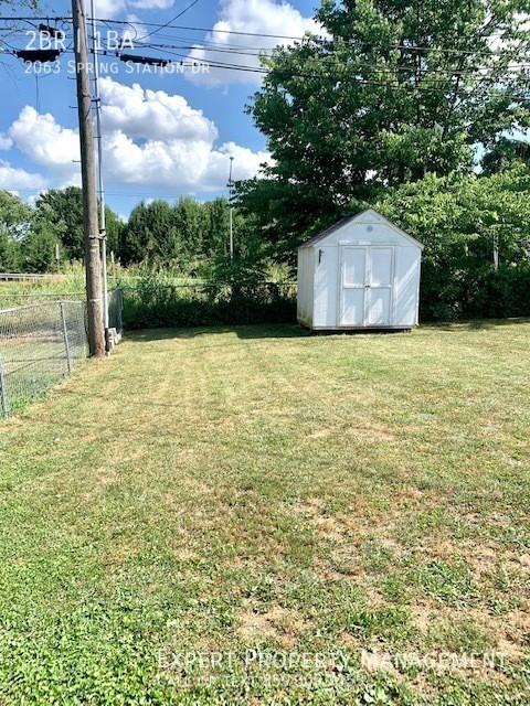 2063 Spring Station Dr - Photo 2 of 15