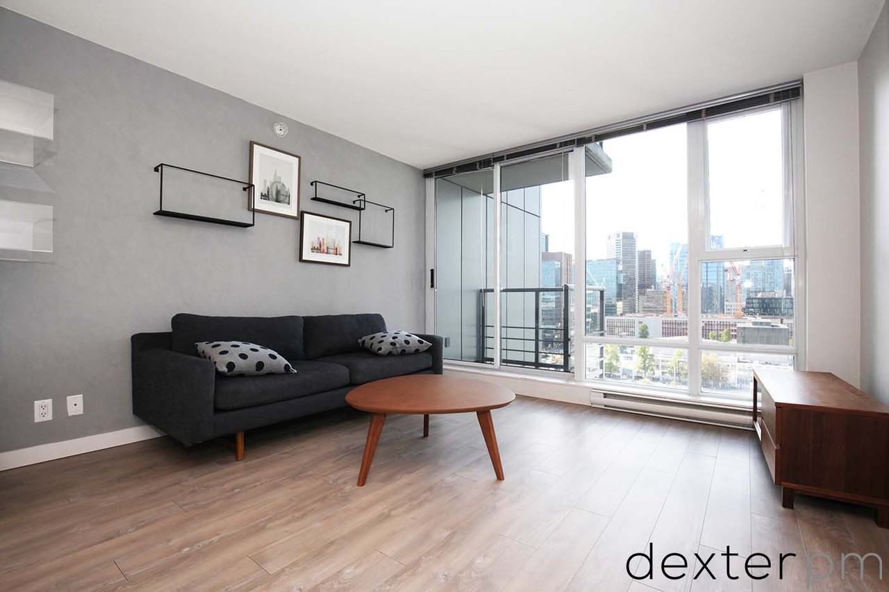 131 Regiment Square #2109