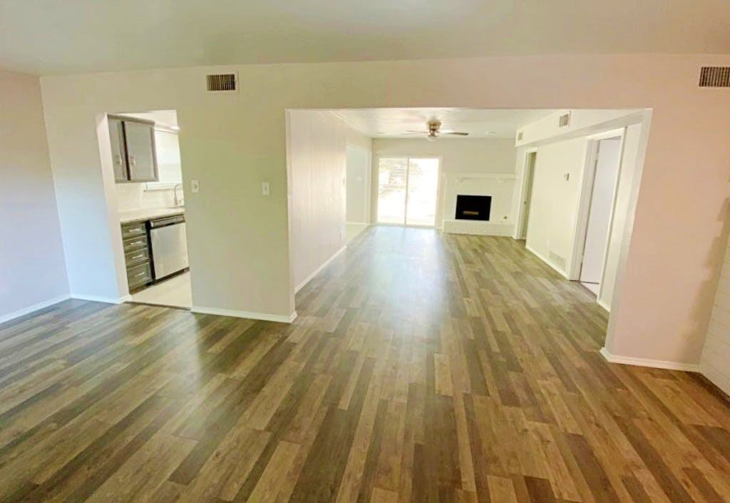 1607 Windchime Dr - Photo 2 of 23