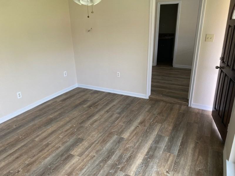 14369 Twin Lakes Cir - Photo 4 of 9