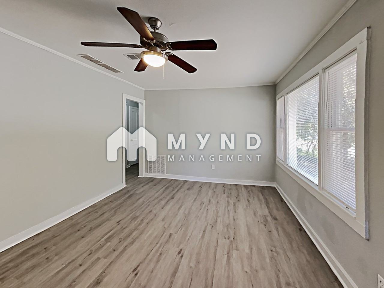 2275 Old Spring Rd Se - Photo 2 of 17