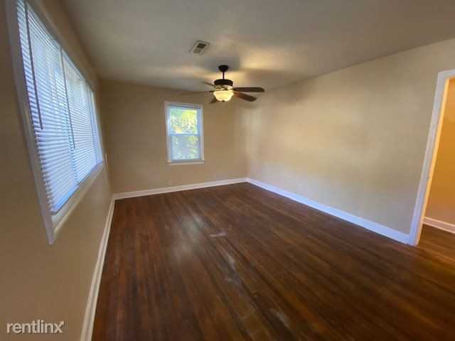 1882 Mayfair Ave - Photo 3 of 11