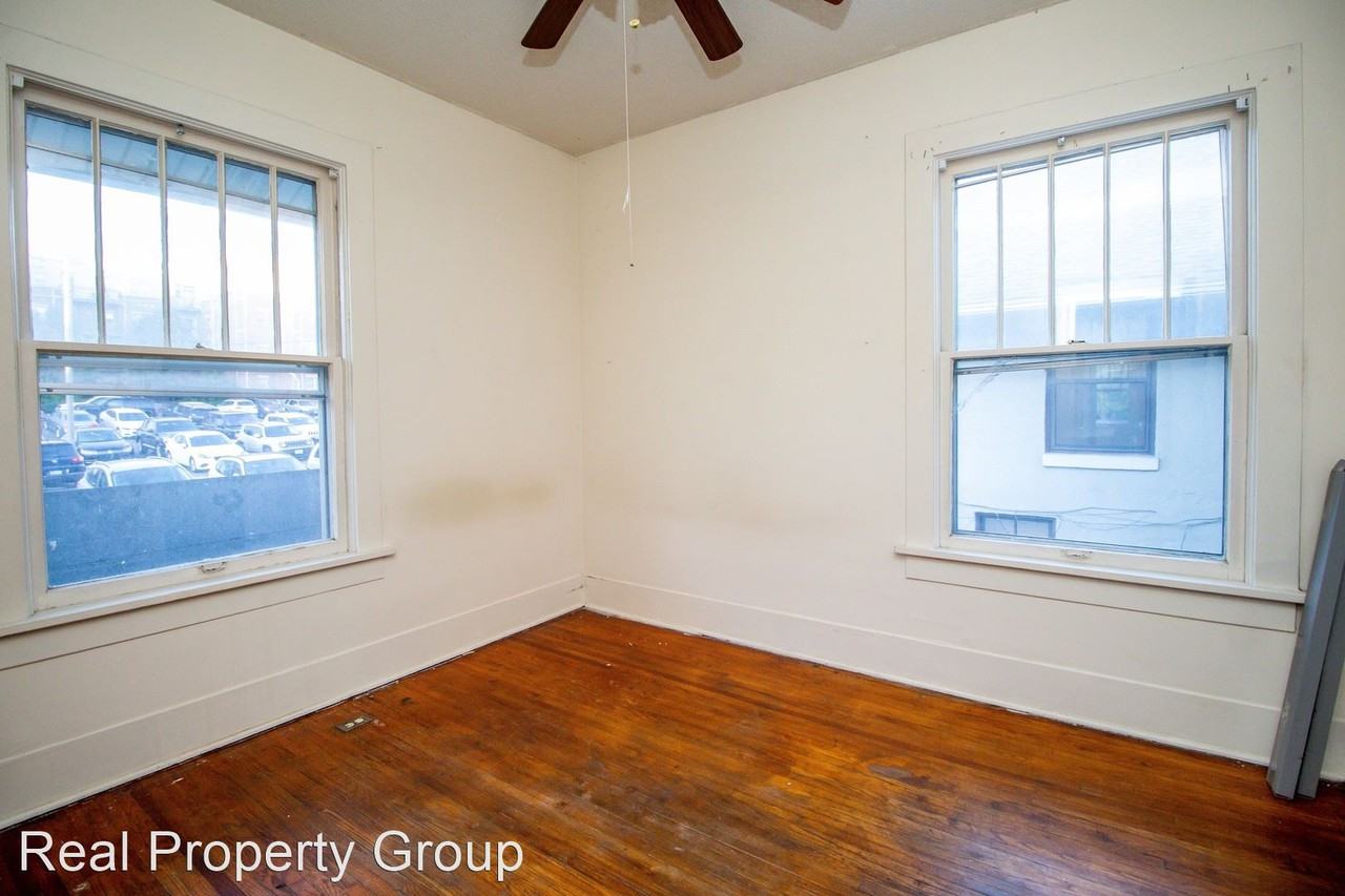 1111 Hamilton Way - Photo 2 of 18