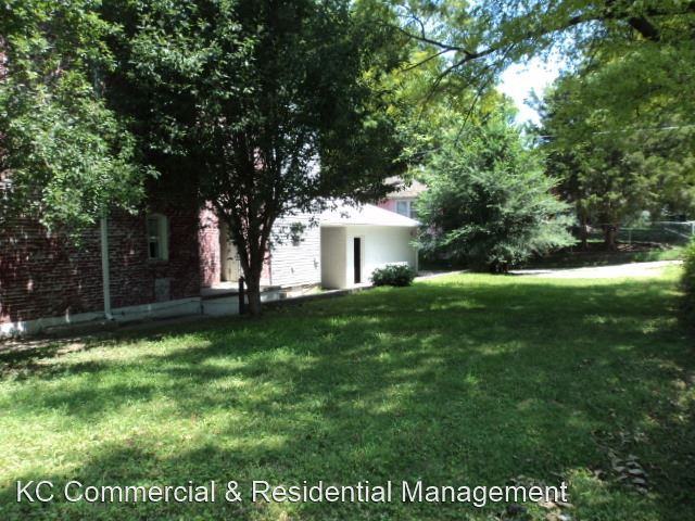 719 Indiana Ave - Photo 2 of 21