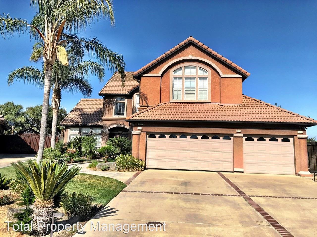 1644 Corey Ct - Photo 2 of 39