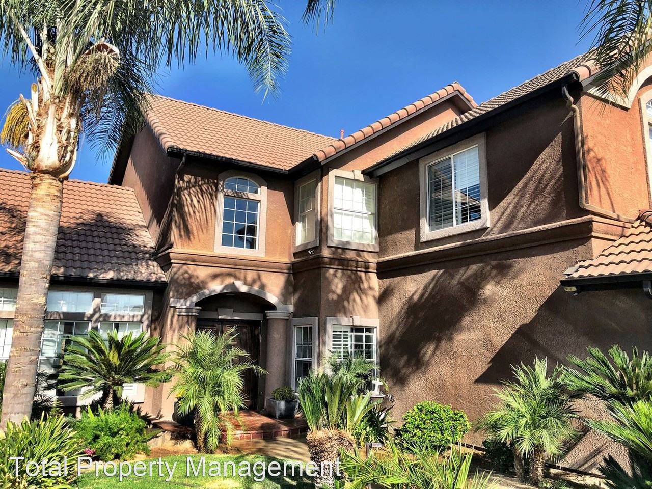 1644 Corey Ct - Photo 3 of 39