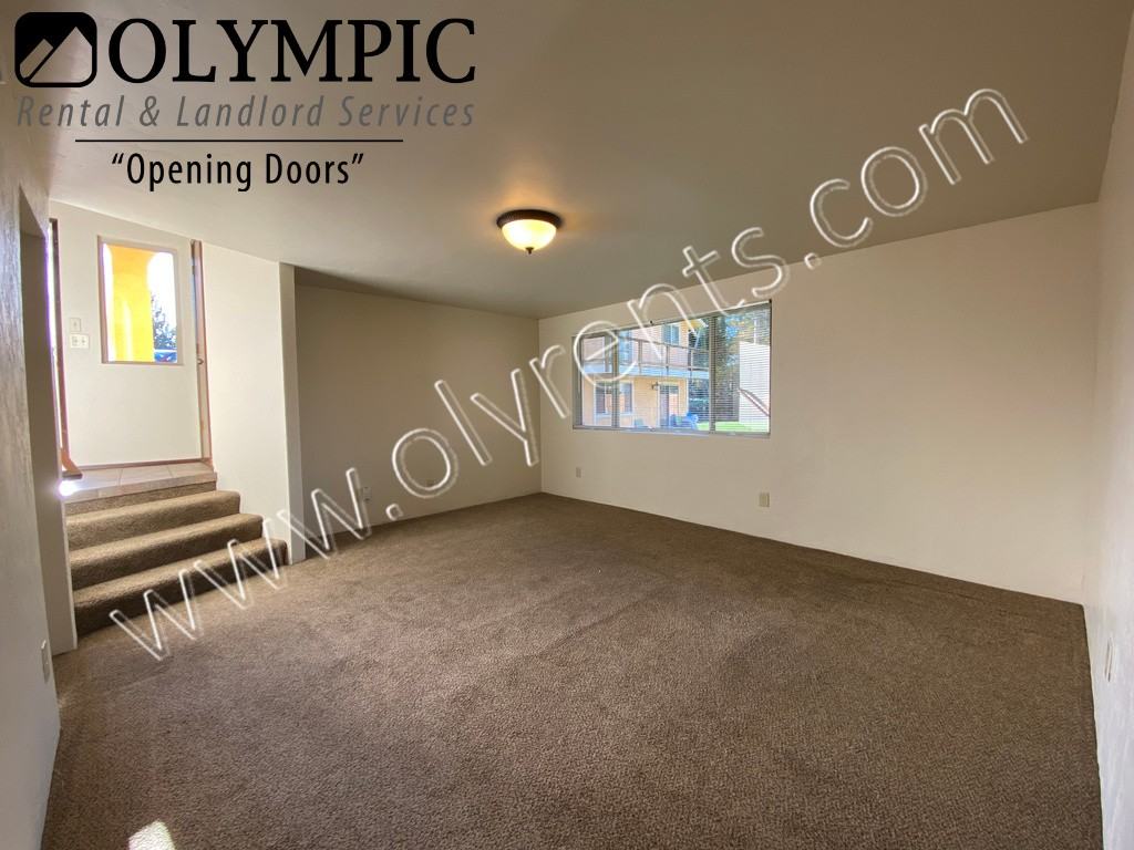 1410 11Th Ave Se - Photo 3 of 11