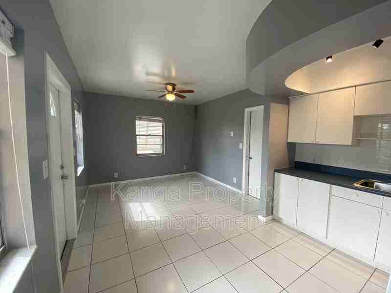 3720 Morton Ave #1 - Photo 2 of 10