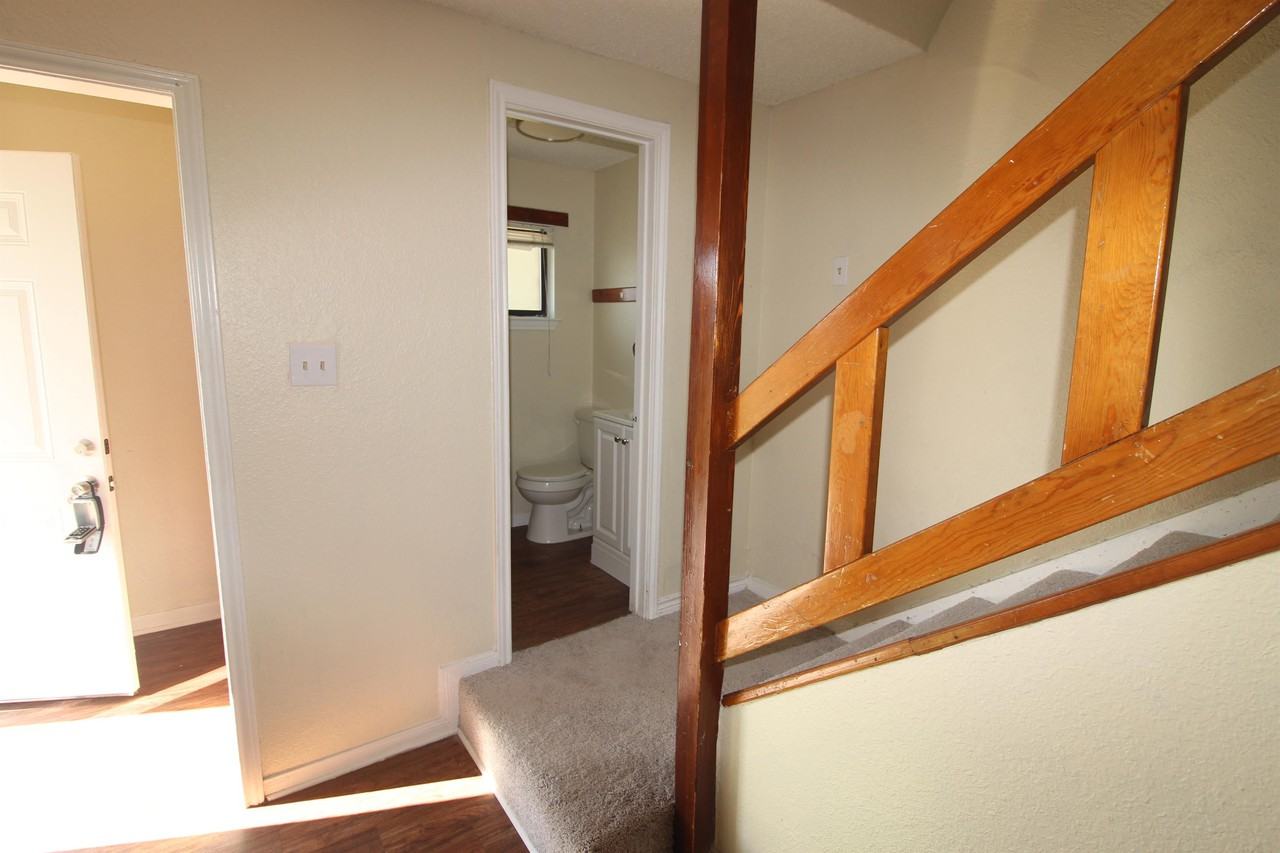 4804 Rainbow Cir #C - Photo 4 of 17