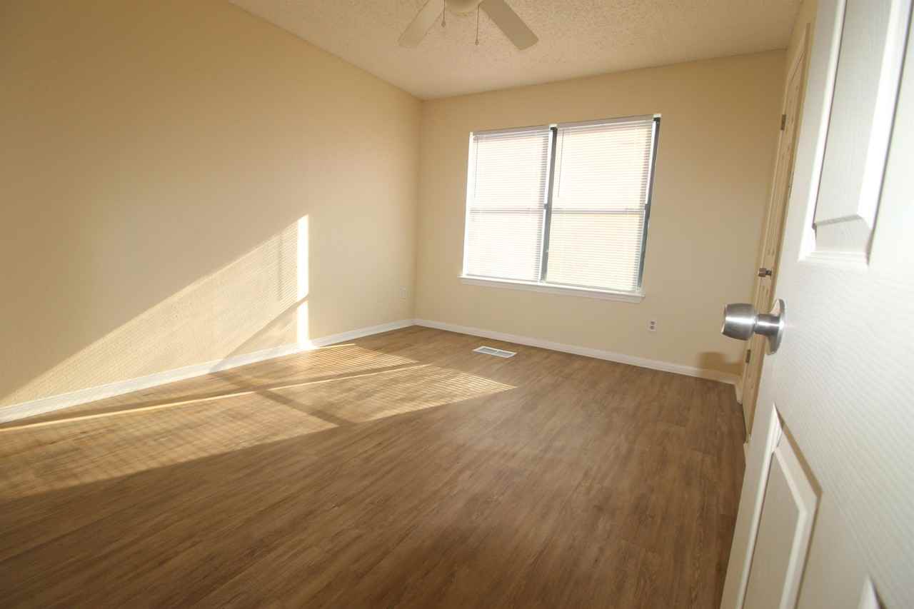 4804 Rainbow Cir #C - Photo 6 of 17