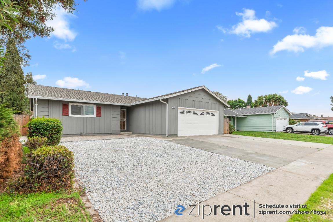 5862 Saint Paul Dr - Photo 2 of 22