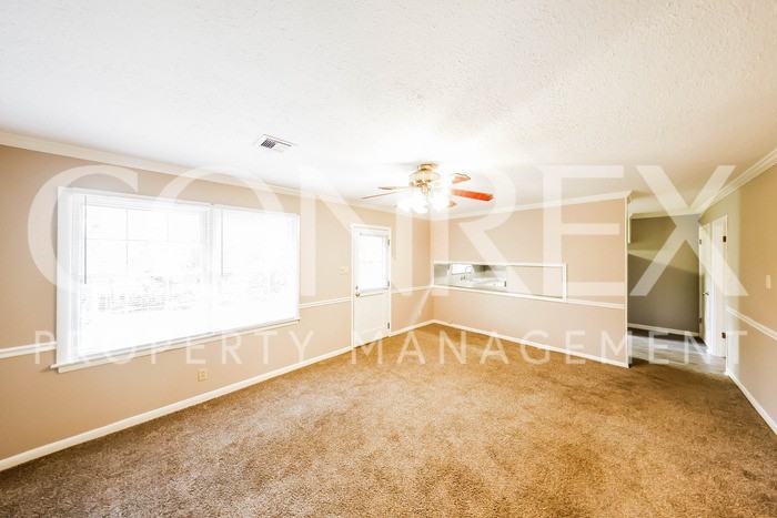924 Green Forest Dr - Photo 3 of 12