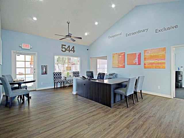 544 E Southern Ave - Photo 5 of 30