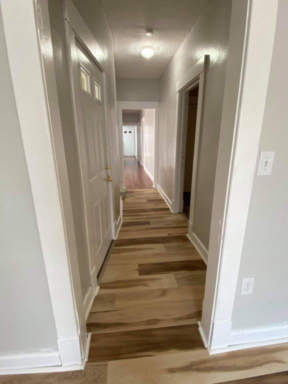 273 E Clark St - Photo 3 of 19