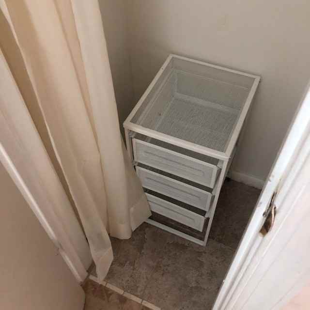 2400 Perry St - Photo 3 of 14