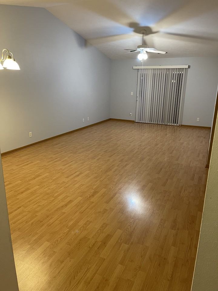 7539 Creek Bnd #7539 - Photo 3 of 15
